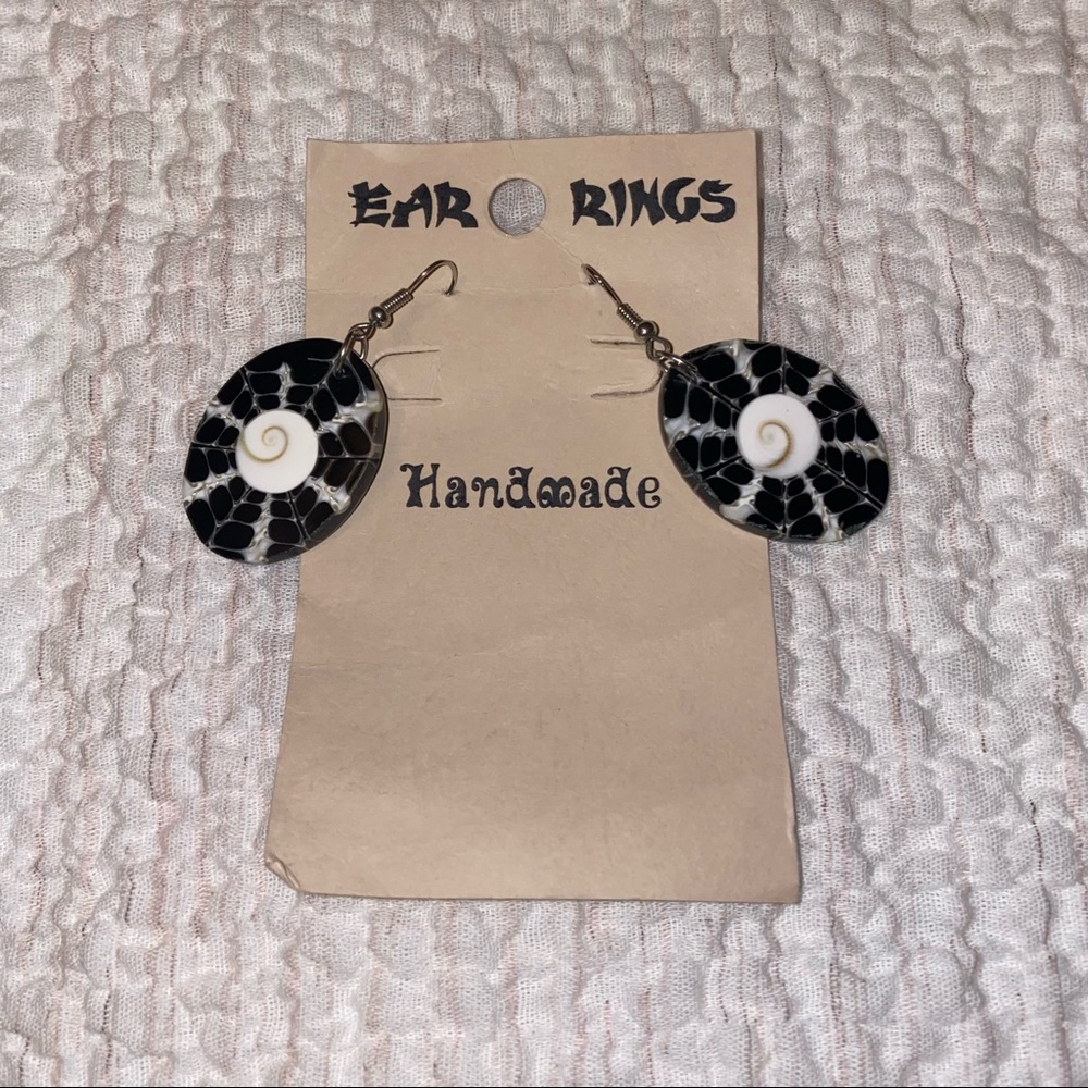 Beach Shell Drop Earring Set🐚 - Picture 2 of 4
